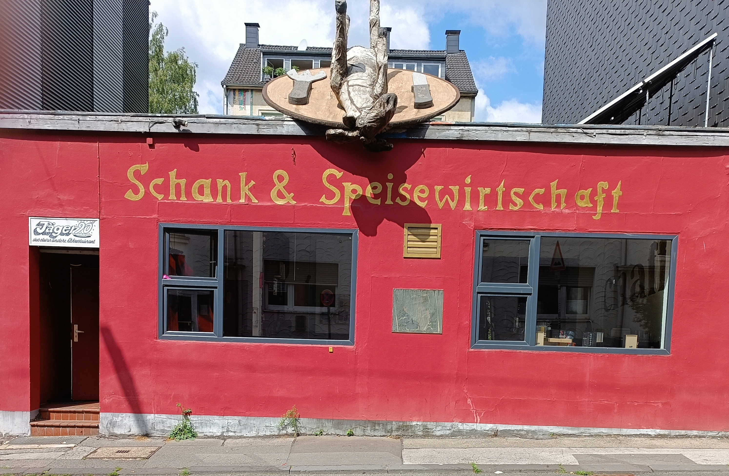 Vorderansicht des Geb&auml;udes